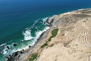 Quivira 6th Aerial Hole